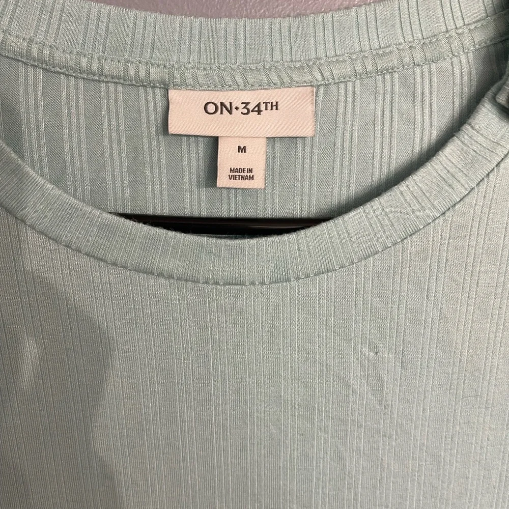 On 34th Women’s long sleeve - medium - NWT - Picture 2 of 4